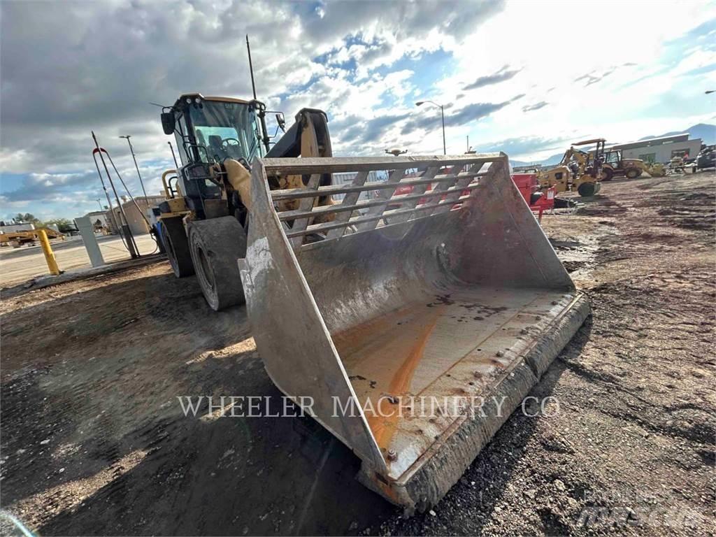 CAT 938M HL WS Wheel Loaders
