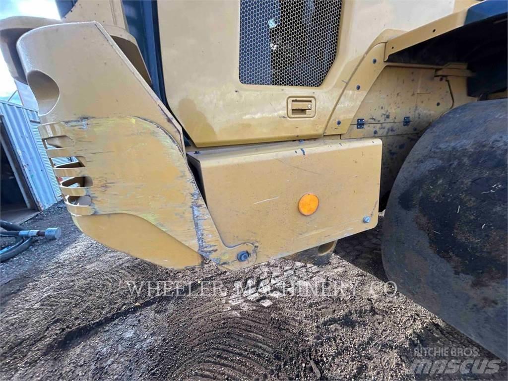 CAT 938M HL WS Wheel Loaders