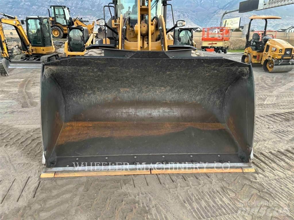 CAT 938M QC 3V Wheel Loaders