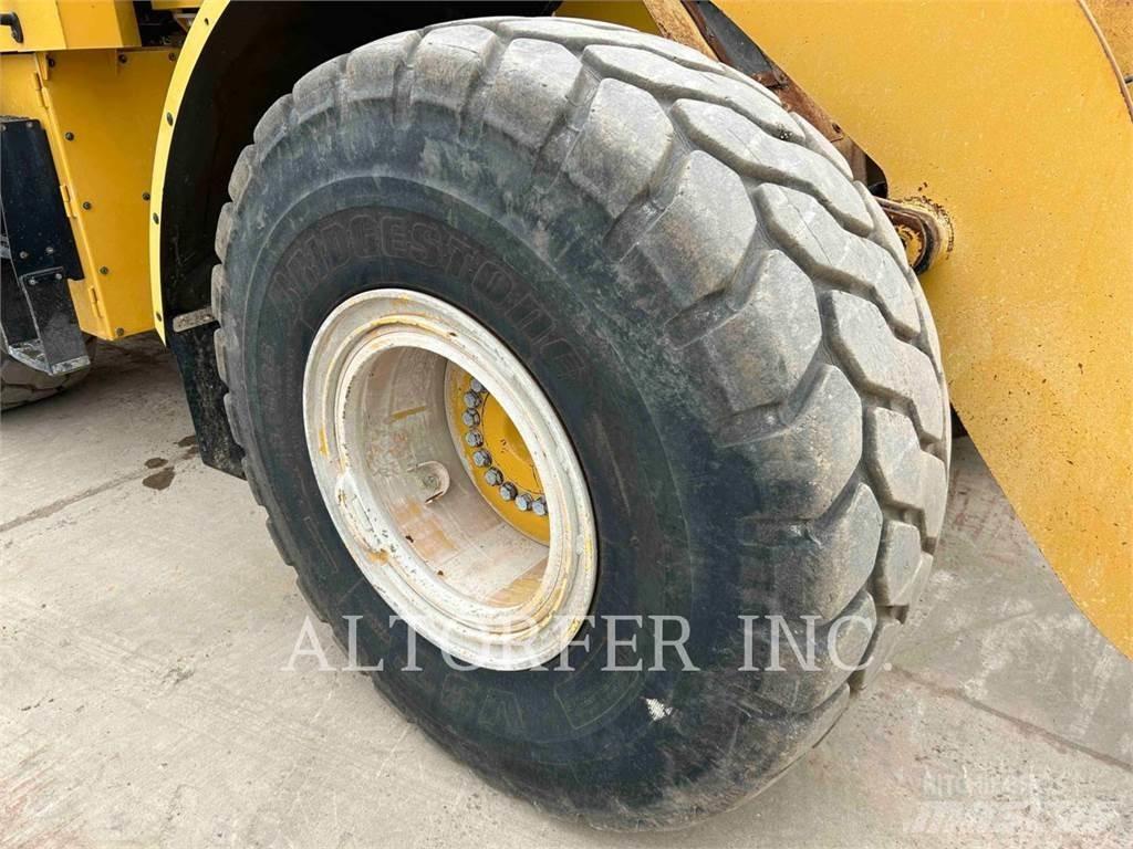 CAT 950M Wheel Loaders