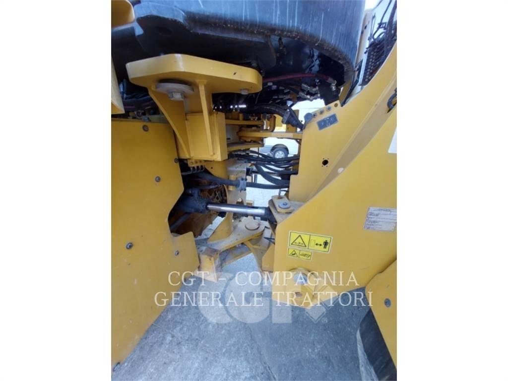 CAT 950M Wheel Loaders