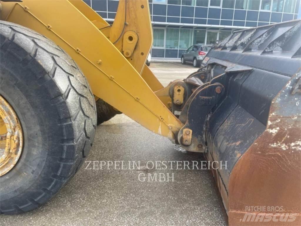 CAT 950M Wheel Loaders