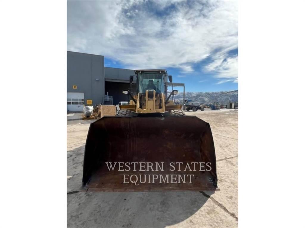 CAT 950M Wheel Loaders