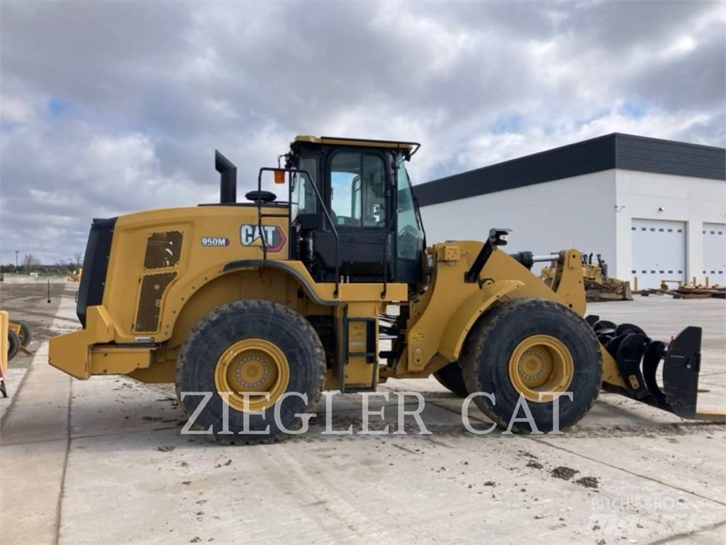 CAT 950M Wheel Loaders