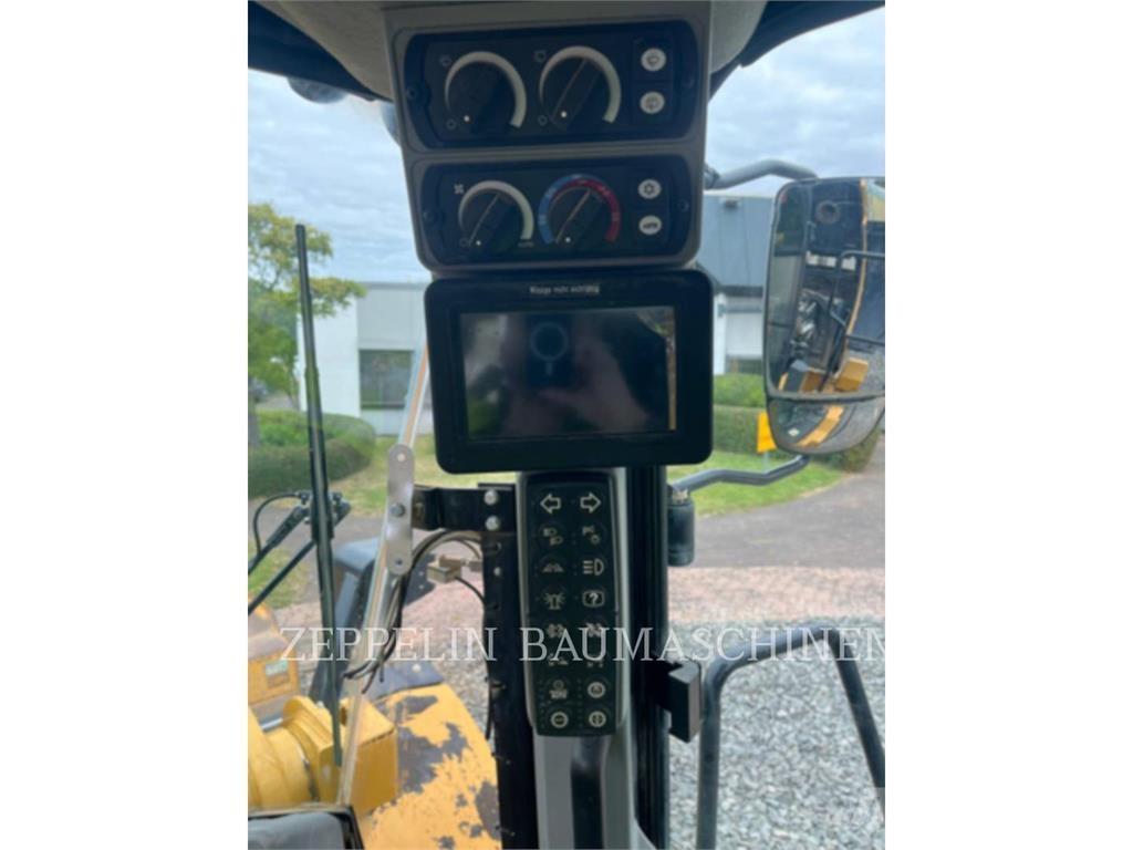 CAT 950M Wheel Loaders