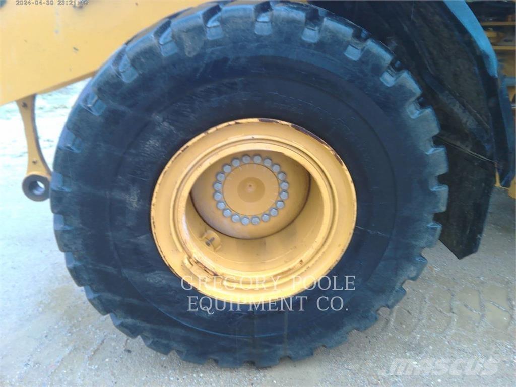CAT 950M Wheel Loaders