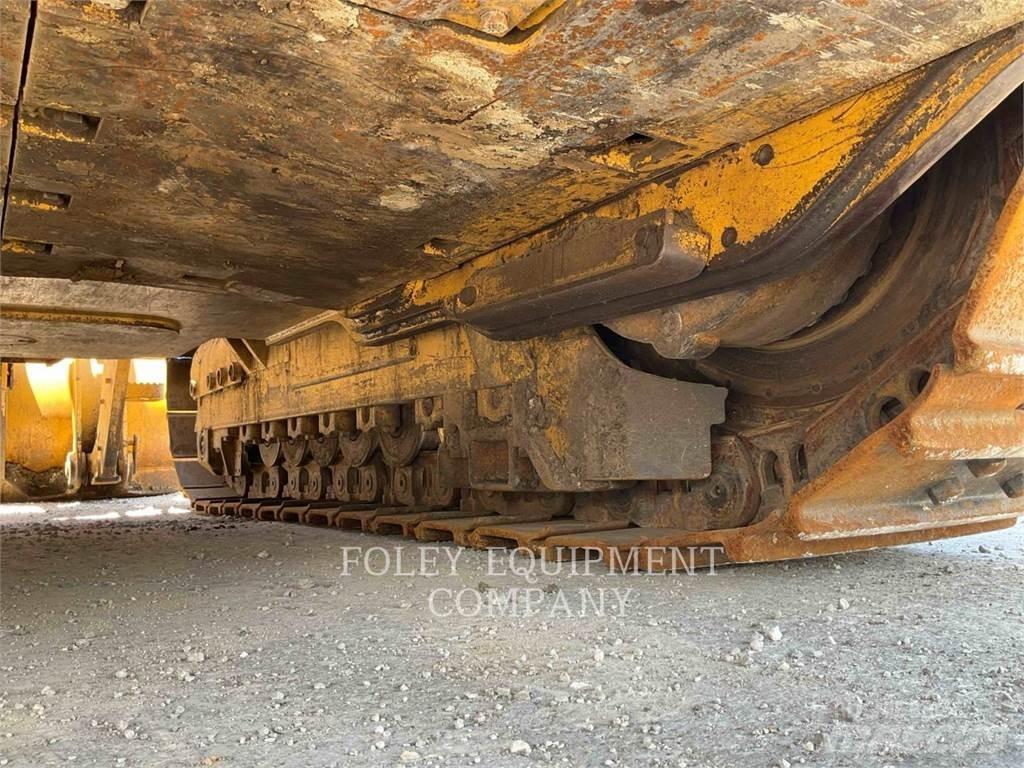 CAT 963D Crawler Loaders