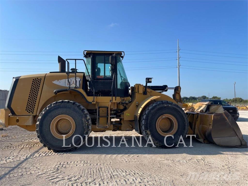 CAT 966 Wheel Loaders