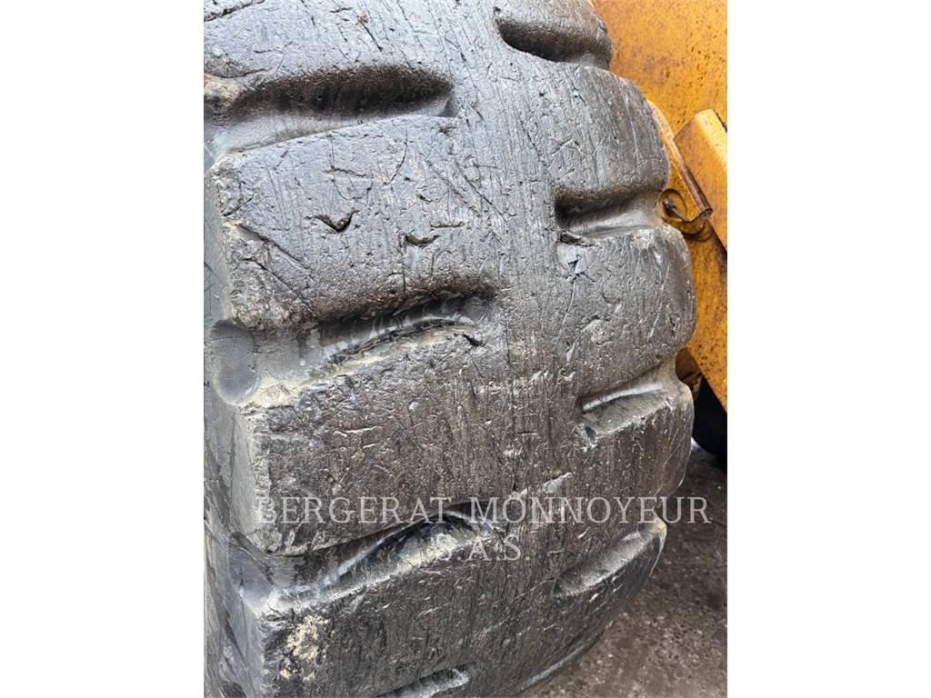 CAT 988K Wheel Loaders