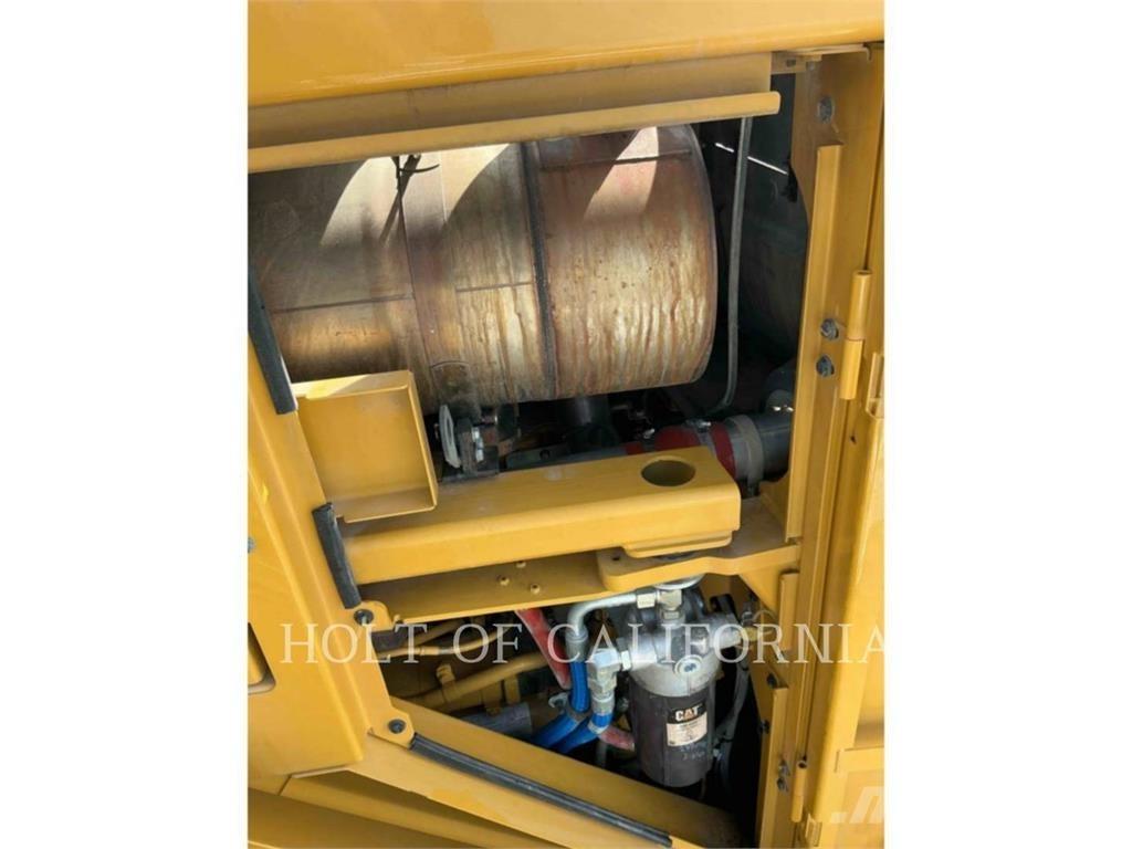 CAT 988K Wheel Loaders