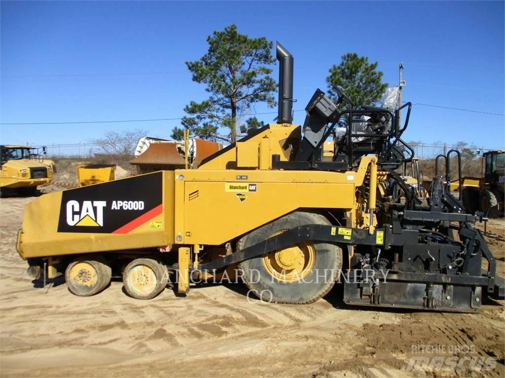 CAT AP-600D Asphalt pavers