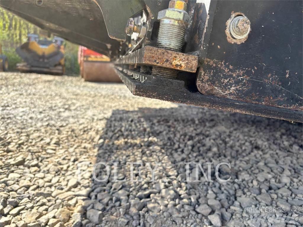 CAT AP1000F Asphalt pavers