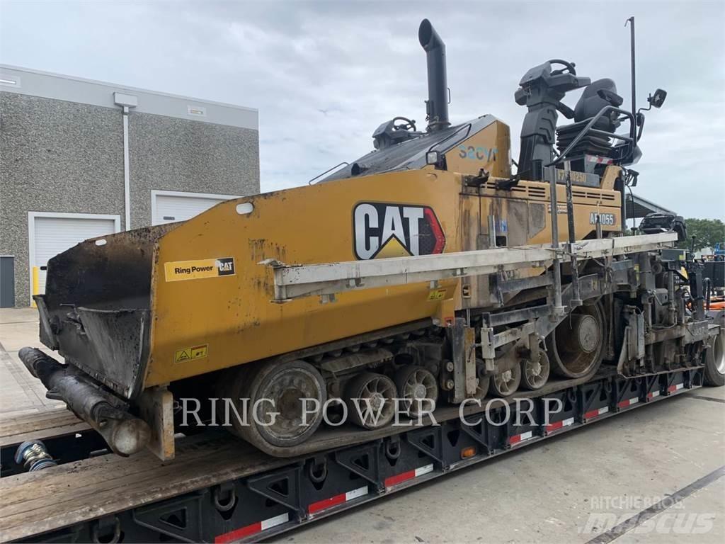 CAT AP1055 Asphalt Recycling Equipment