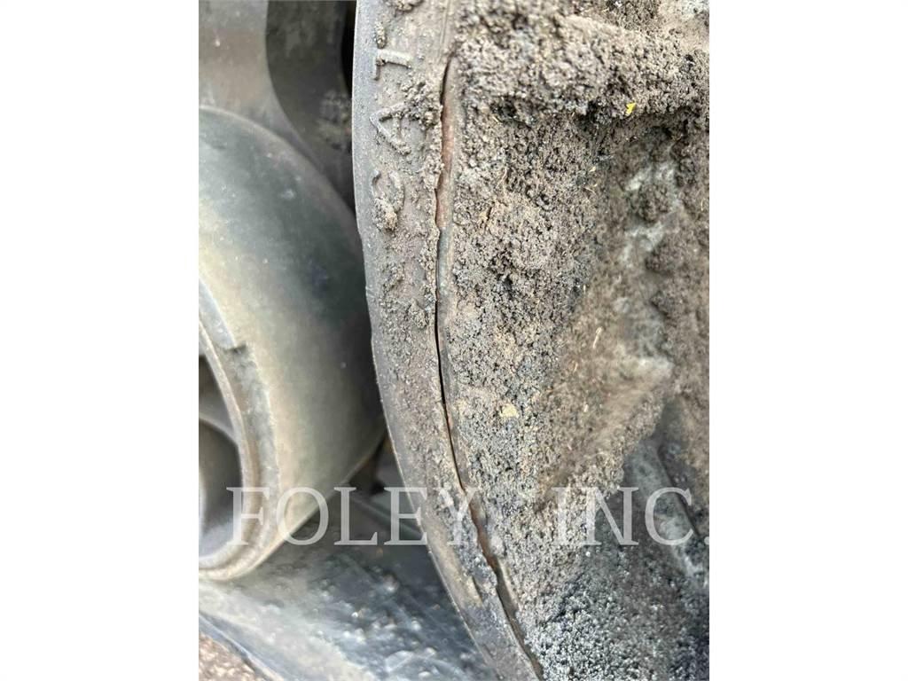CAT AP1055B Asphalt pavers