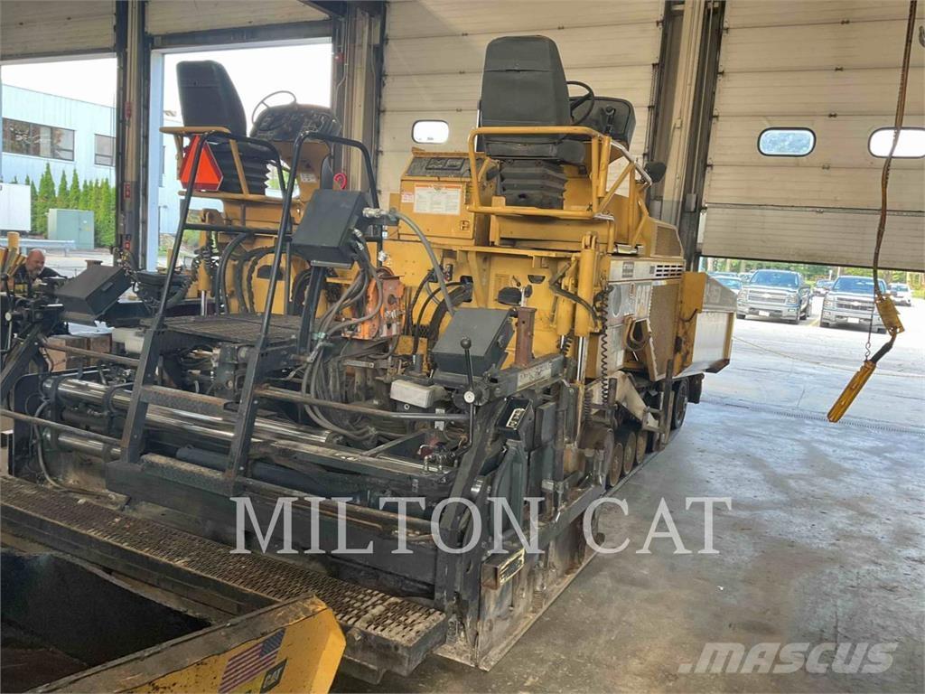 CAT AP1055D Asphalt pavers