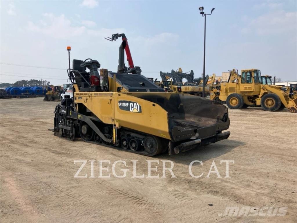 CAT AP1055F Asphalt pavers