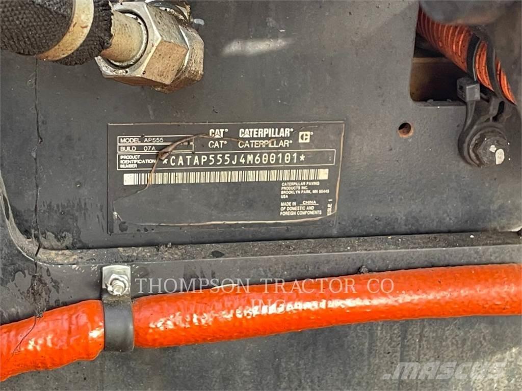CAT AP555 Asphalt pavers