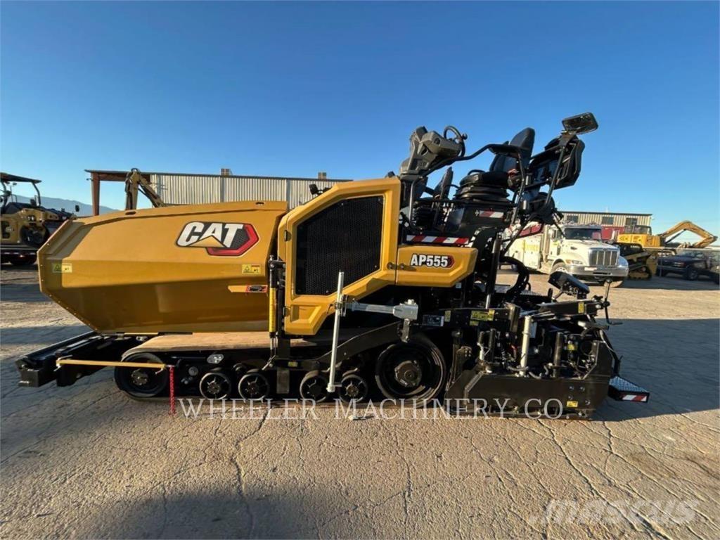 CAT AP555 Asphalt pavers