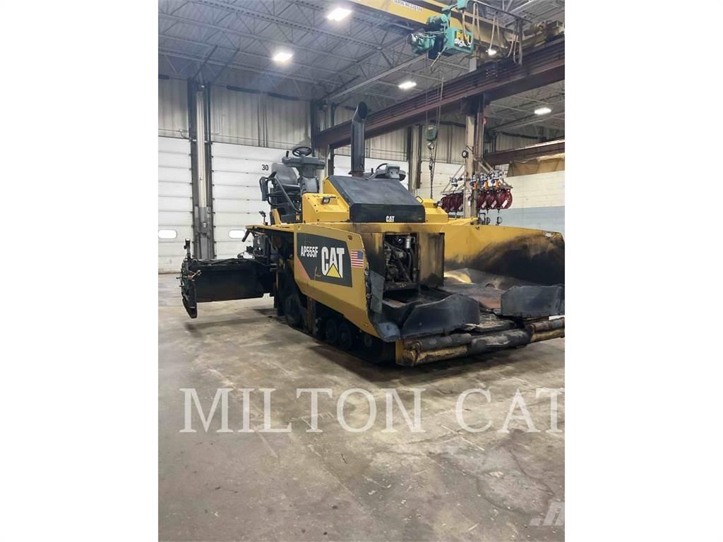 CAT AP555F Asphalt pavers