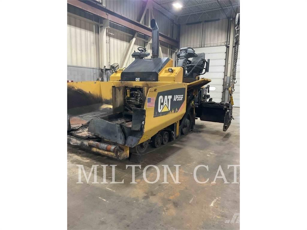 CAT AP555F Asphalt pavers