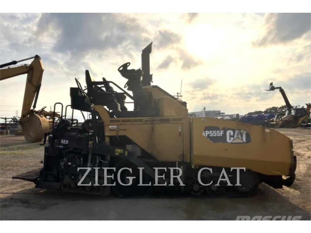 CAT AP555F Asphalt pavers