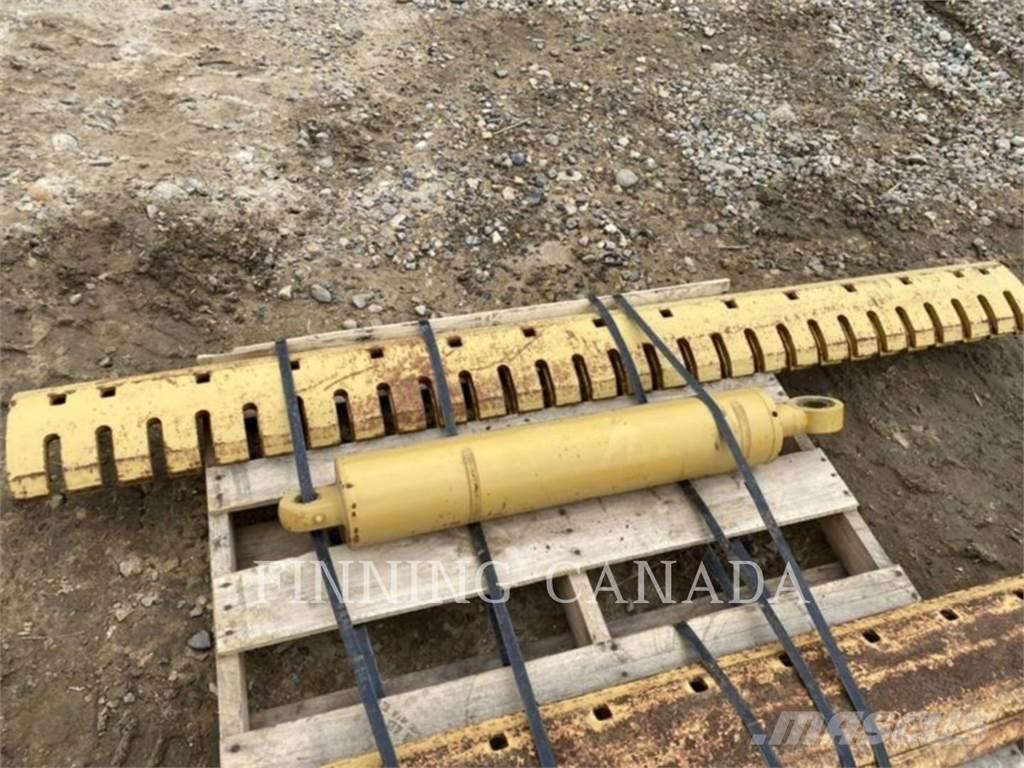 CAT ATTACHMENTS 14M Snow Blowers
