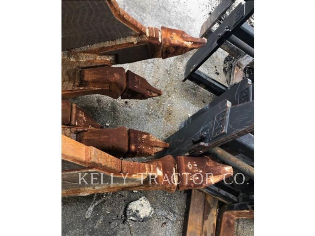 CAT BKT390D_47 Buckets