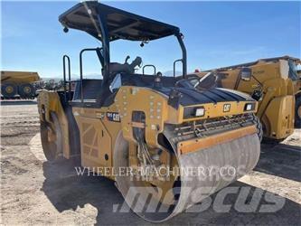 CAT CB15 VV Twin drum rollers
