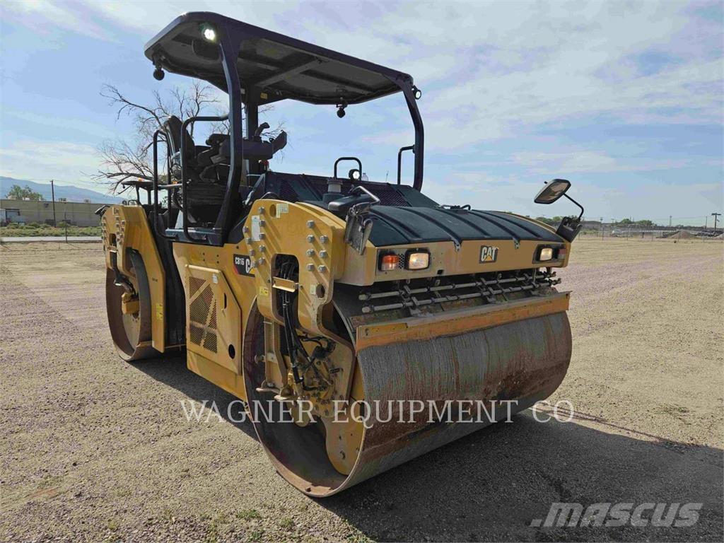 CAT CB16 Asphalt pavers
