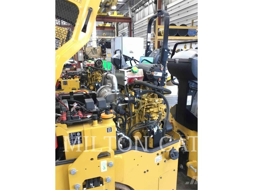 CAT CB2.5 Soil Compactors