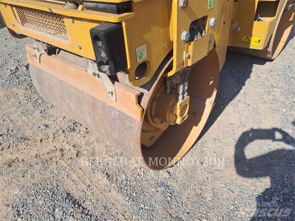 CAT CB2.5 Soil Compactors