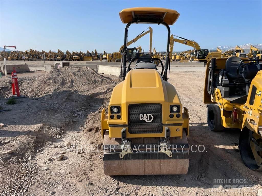 CAT CB2.7 GC Twin drum rollers