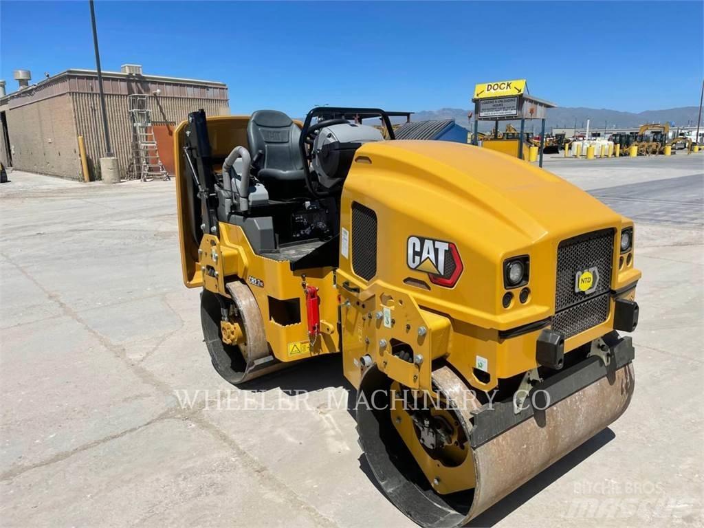 CAT CB2.7 GC Twin drum rollers