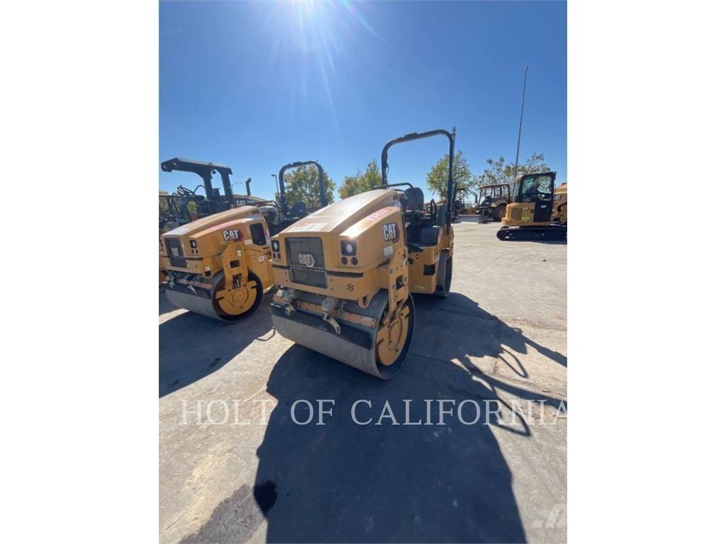CAT CB4.0 Soil Compactors