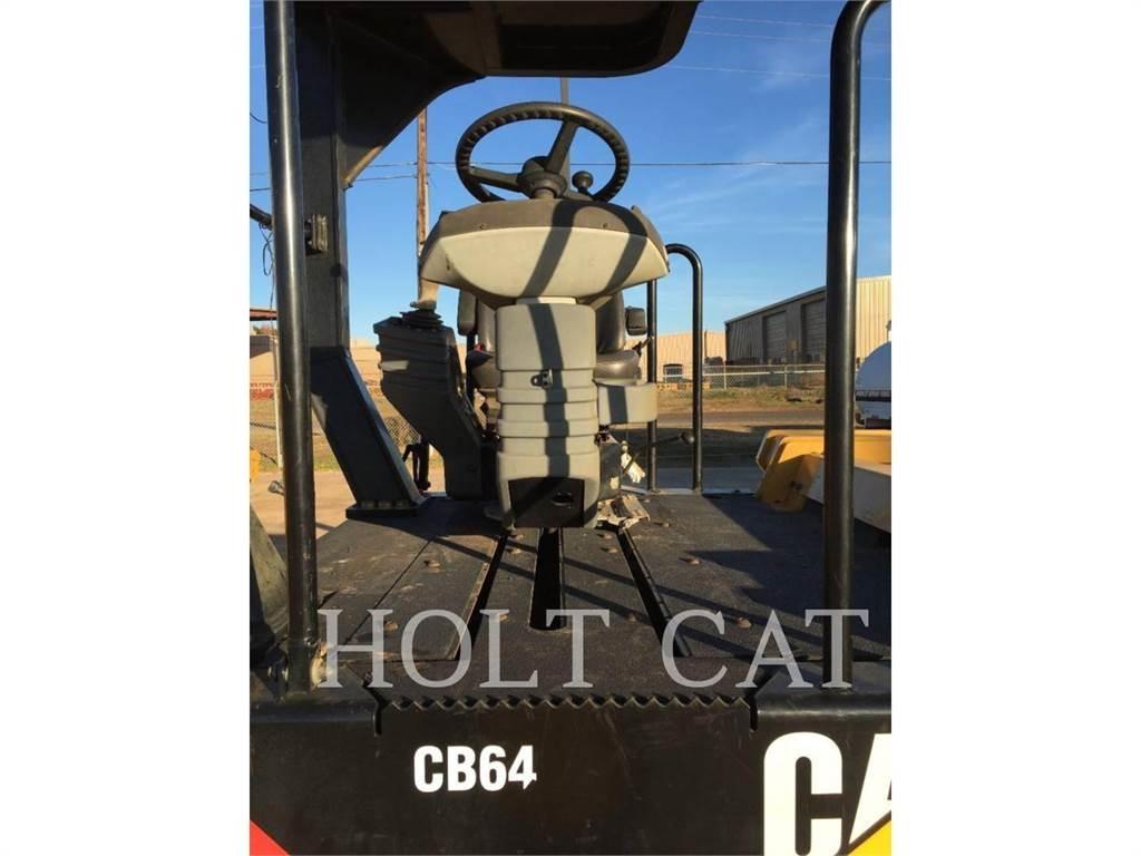 CAT CB64 Single drum rollers