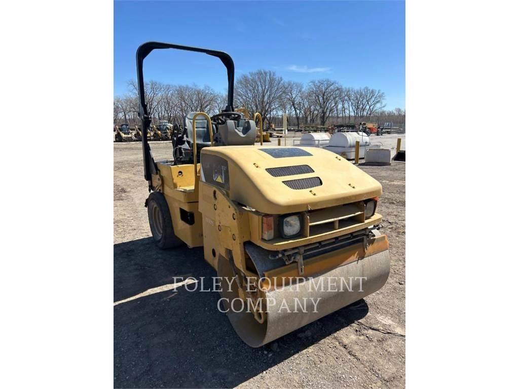CAT CC34 Soil Compactors