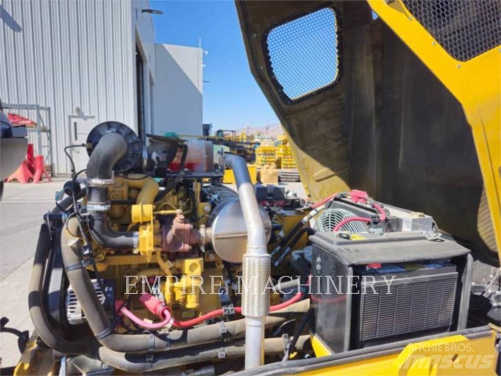 CAT CC4.0-MB Asphalt pavers