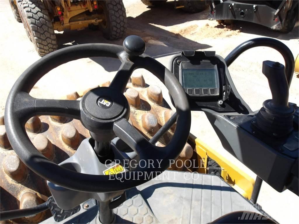 CAT CP56B Single drum rollers