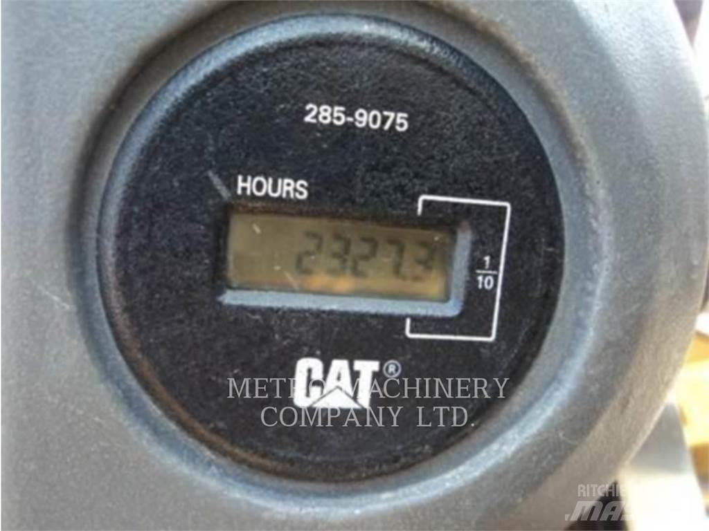 CAT CS-533E Single drum rollers