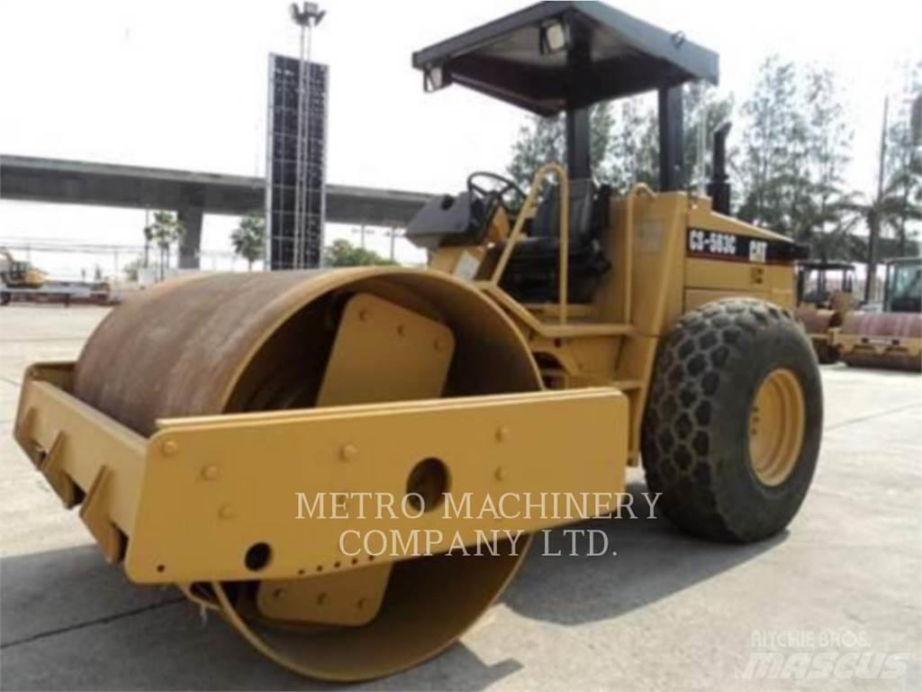 CAT CS-563CAW Single drum rollers
