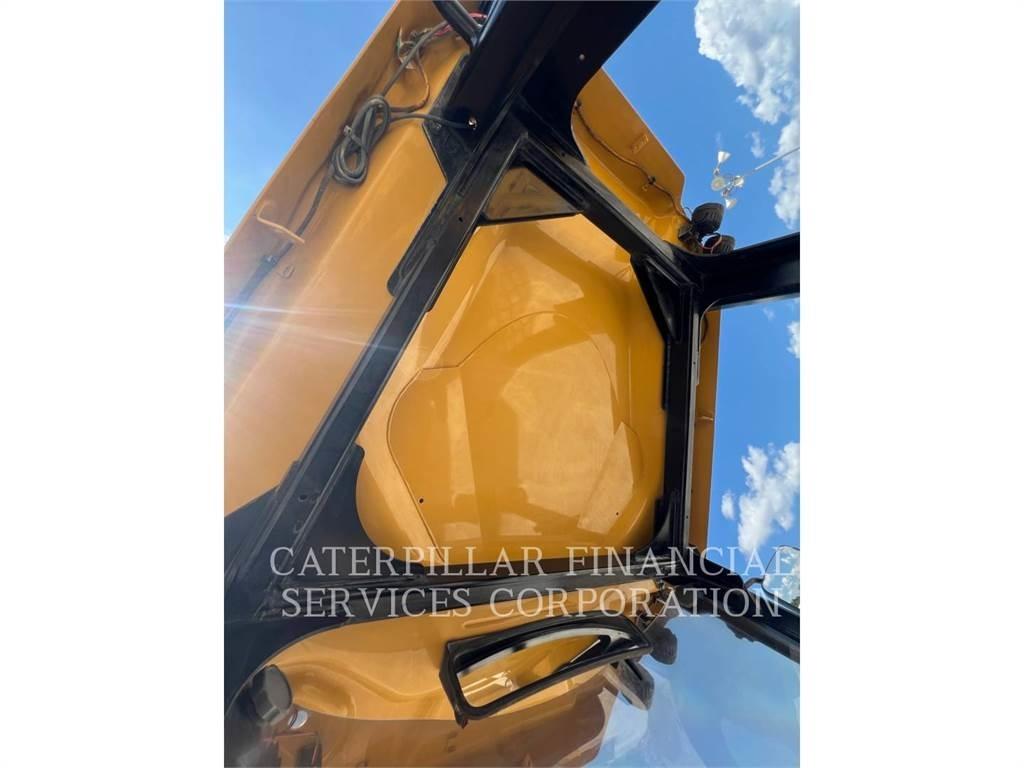 CAT CS10GC Single drum rollers