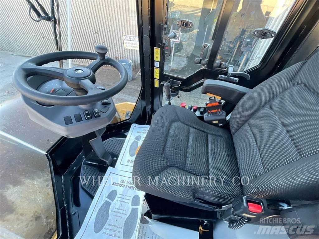 CAT CS11 GC Single drum rollers