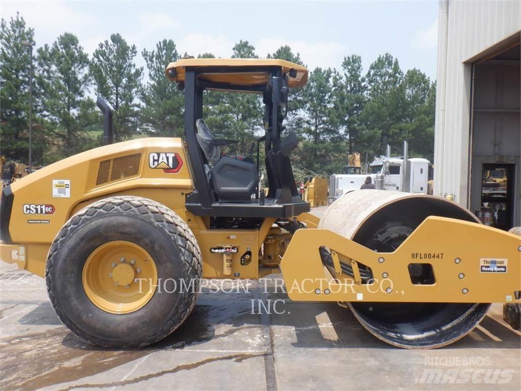 CAT CS11GC Single drum rollers