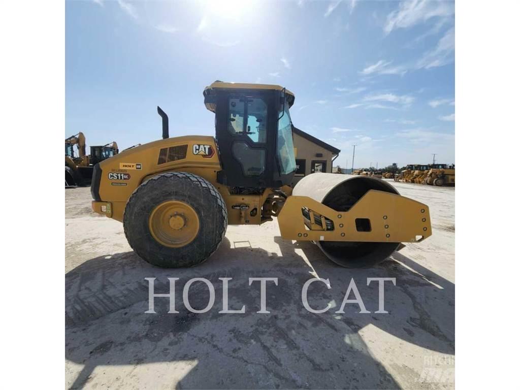 CAT CS11GC Single drum rollers