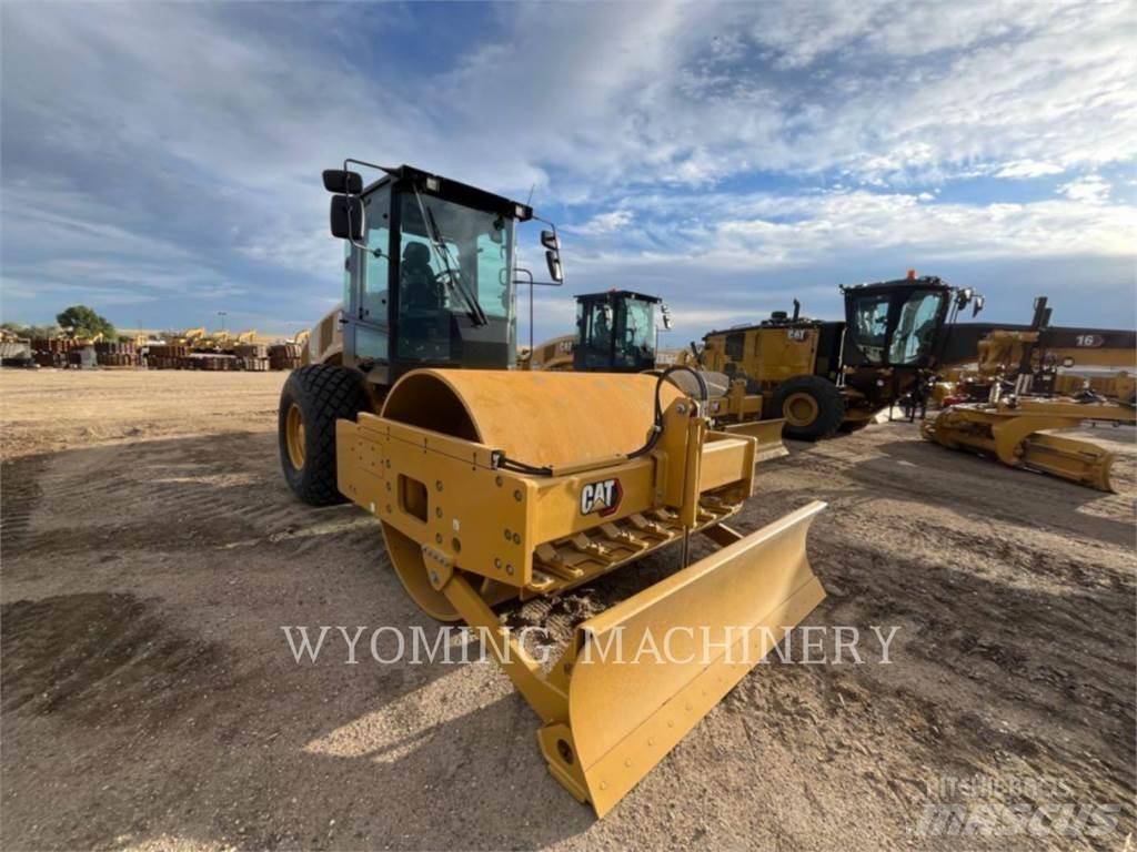 CAT CS12 Asphalt and Tar Sprayers and Sealers