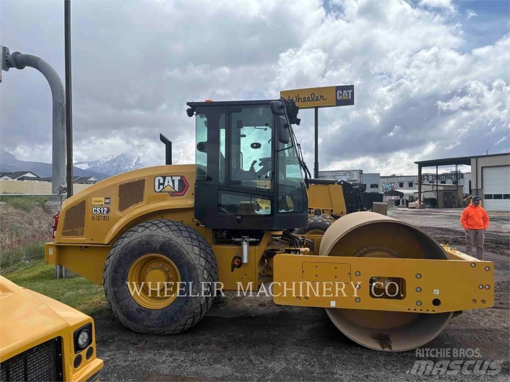 CAT CS12 Single drum rollers