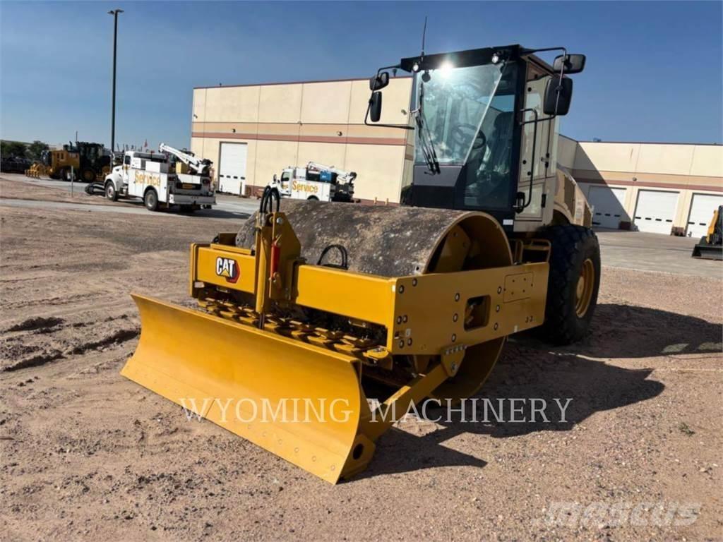 CAT CS12 Asphalt and Tar Sprayers and Sealers