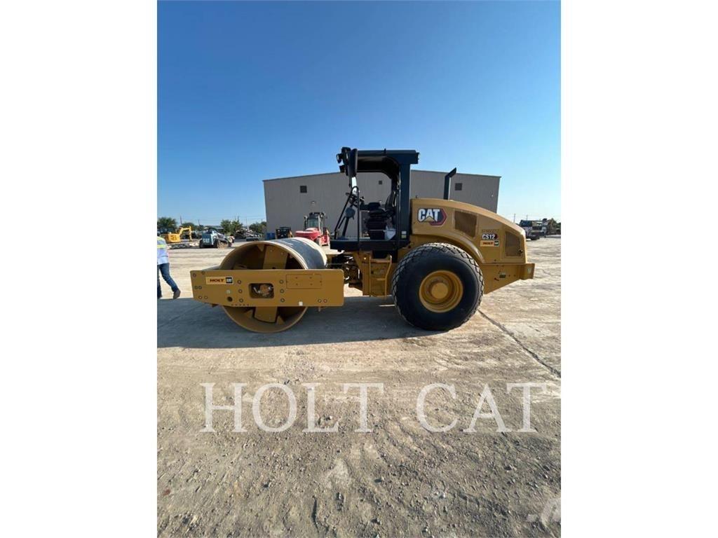 CAT CS12 Single drum rollers