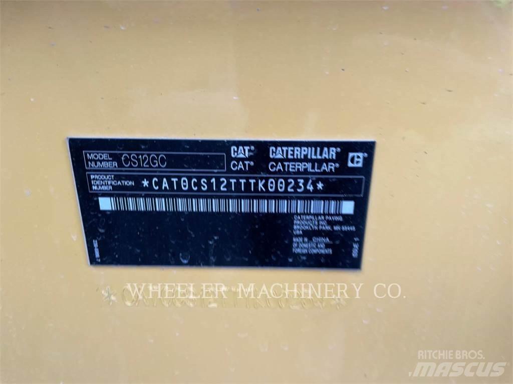 CAT CS12 GC Single drum rollers