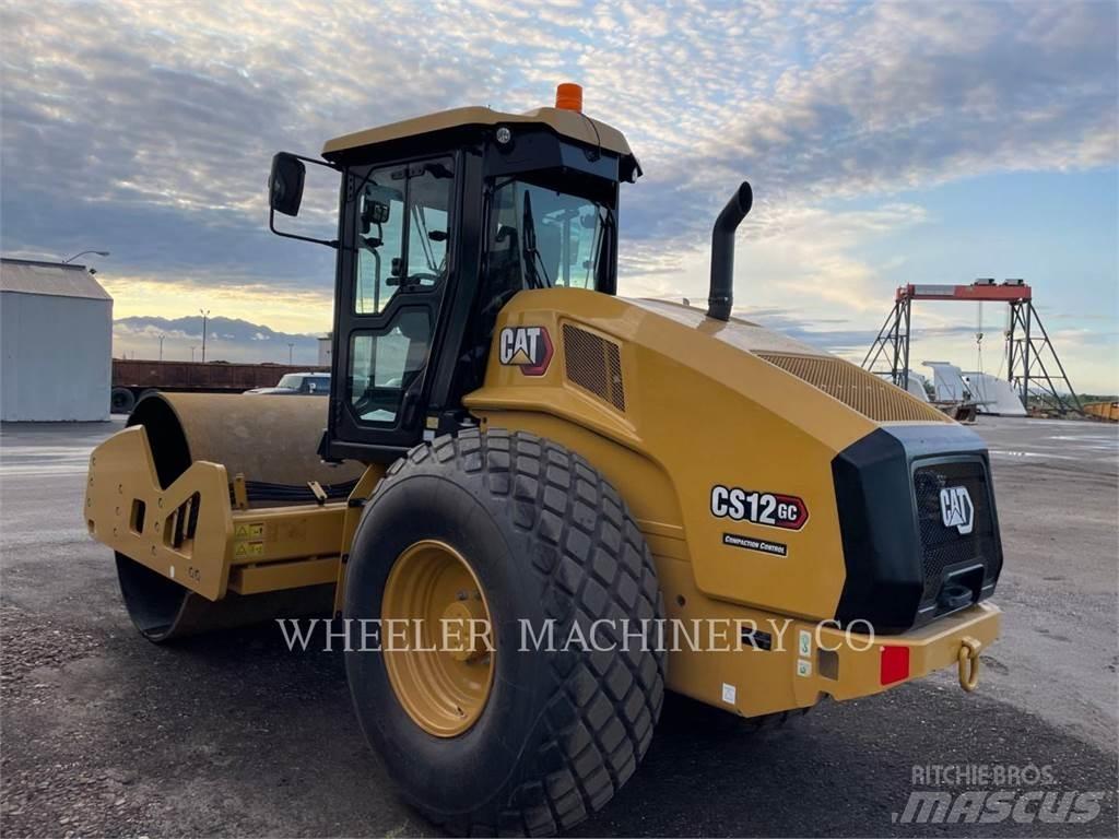 CAT CS12 GC Single drum rollers